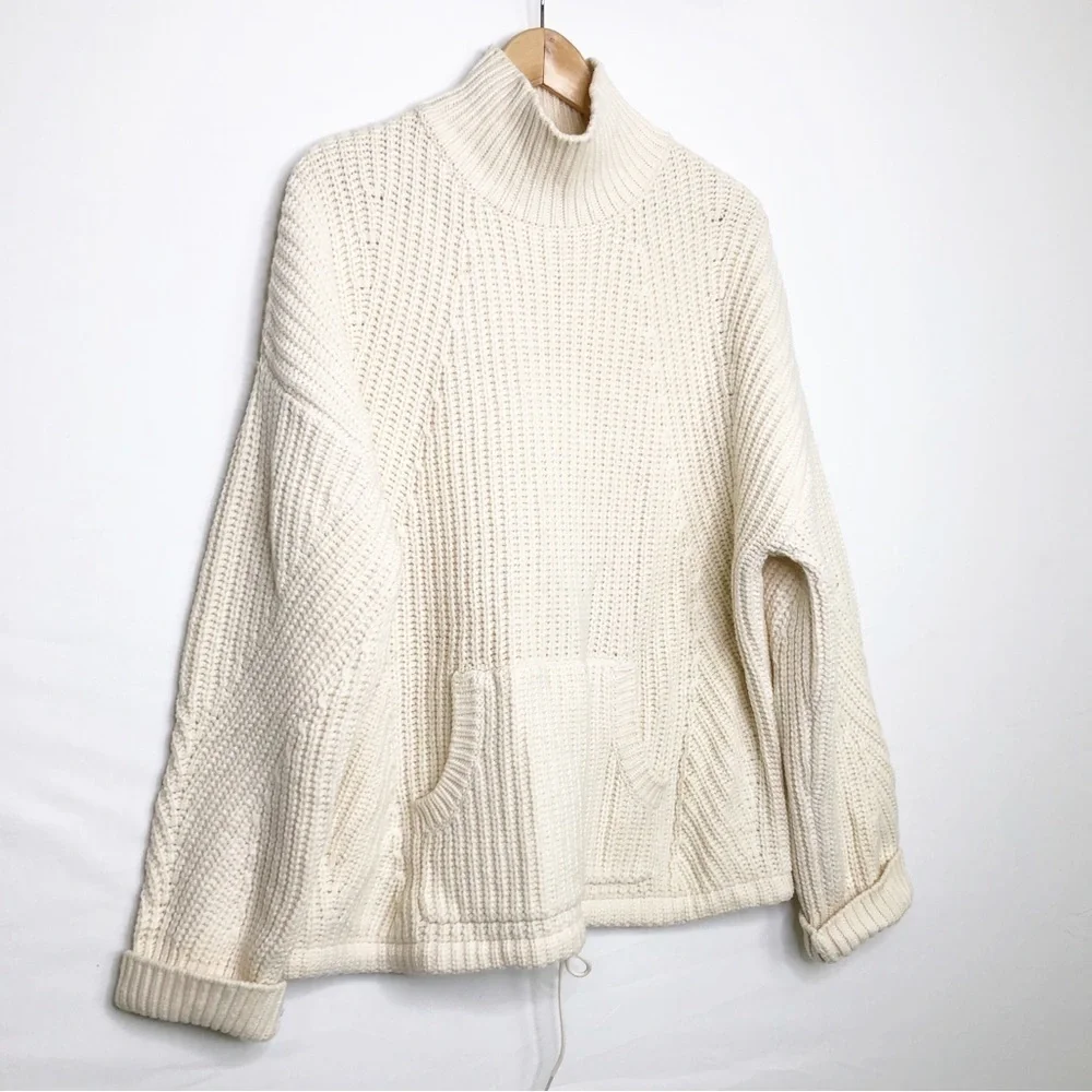 J Crew cream chunky merino wool pull over turtleneck sweater
